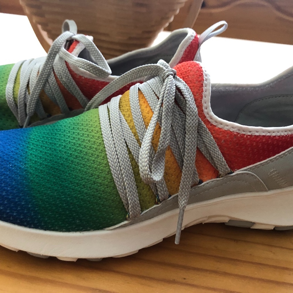 Merrell Women’s Confetti Pride Sneakers 9.5 NEW